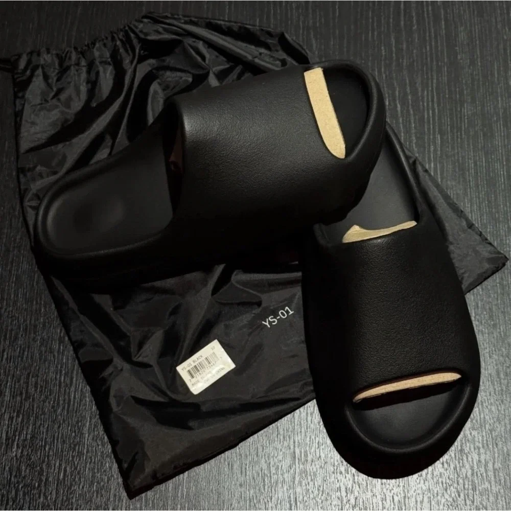 Yeezy YS01 Slide Black Mens Size 8M YS-01 Foam Sandal Slip On NEW